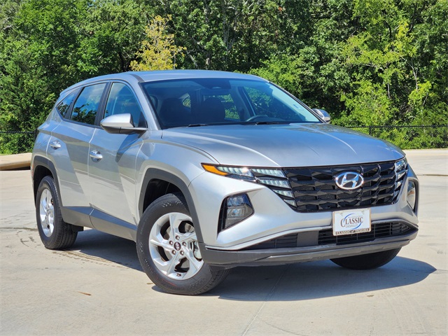 2024 Shimmering Silver Hyundai Tucson SE AWD SUV