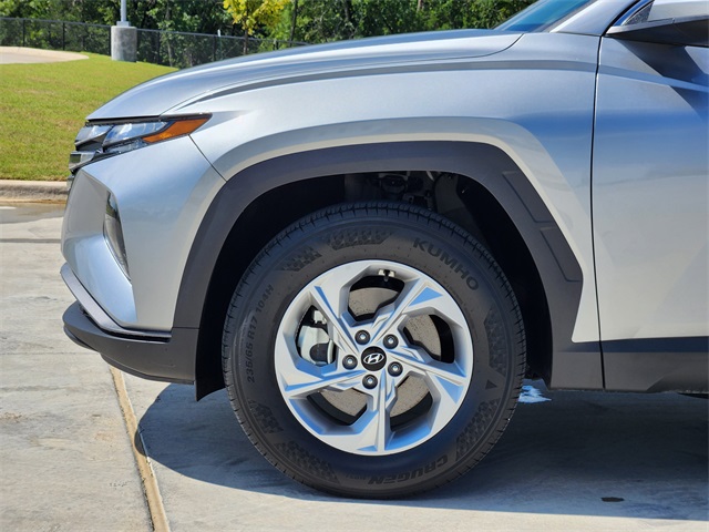 2024 Shimmering Silver Hyundai Tucson SE AWD SUV