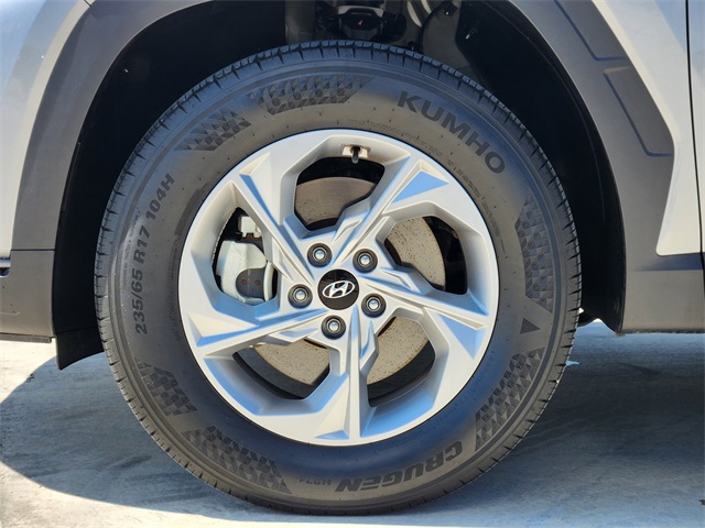 2024 Shimmering Silver Hyundai Tucson SE AWD SUV