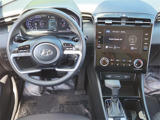2024 Shimmering Silver Hyundai Tucson SE AWD SUV