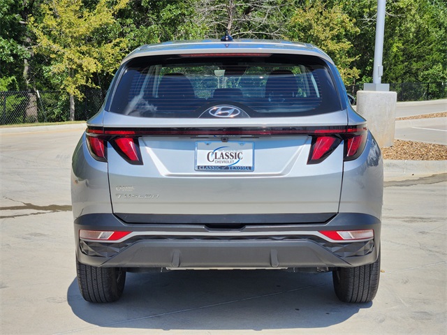 2024 Shimmering Silver Hyundai Tucson SE AWD SUV