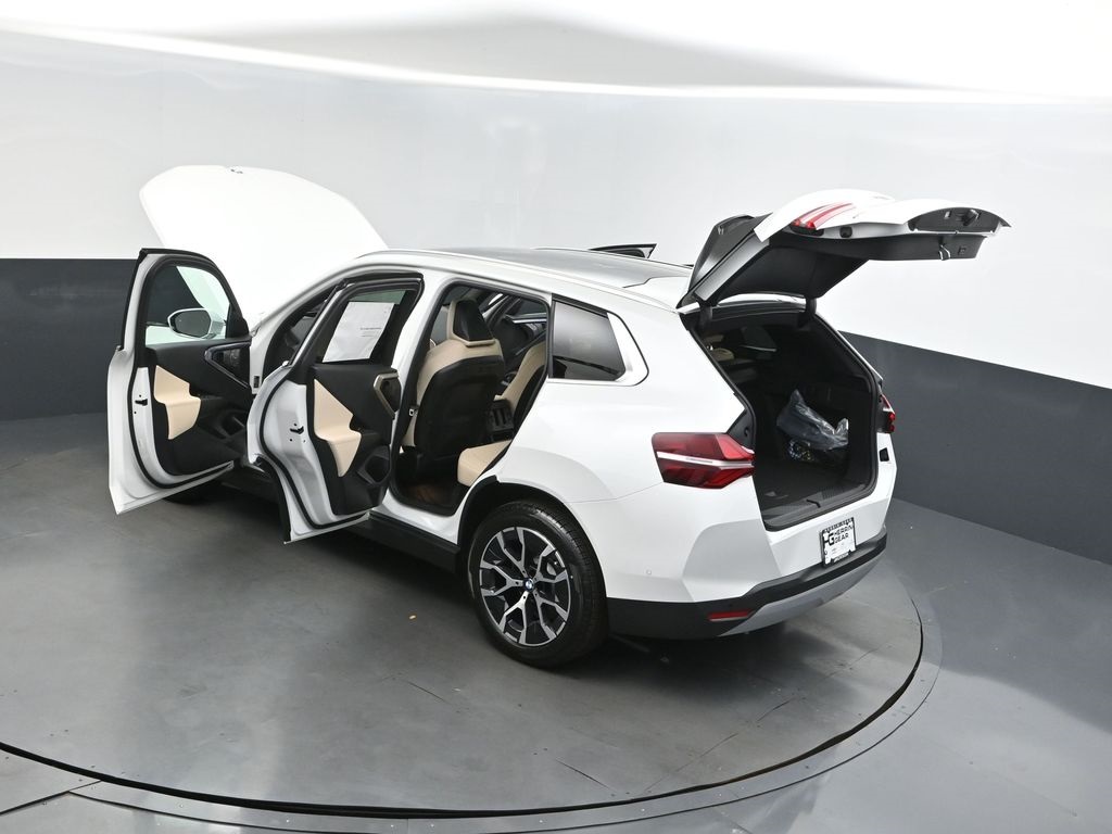 2025 Mineral White Metallic BMW X3 30 xDrive AWD SUV