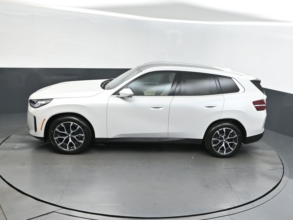 2025 Mineral White Metallic BMW X3 30 xDrive AWD SUV