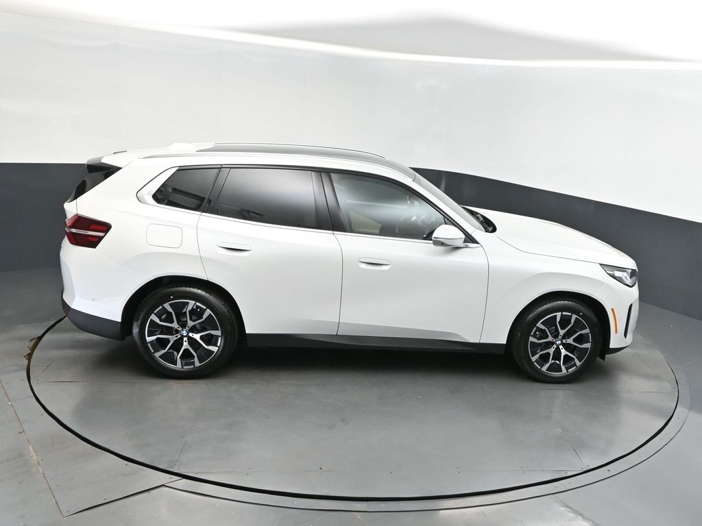 2025 Mineral White Metallic BMW X3 30 xDrive AWD SUV