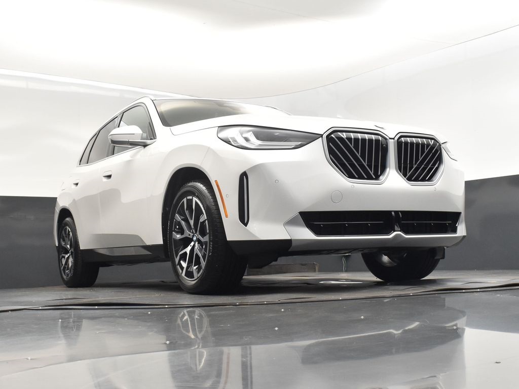2025 Mineral White Metallic BMW X3 30 xDrive AWD SUV