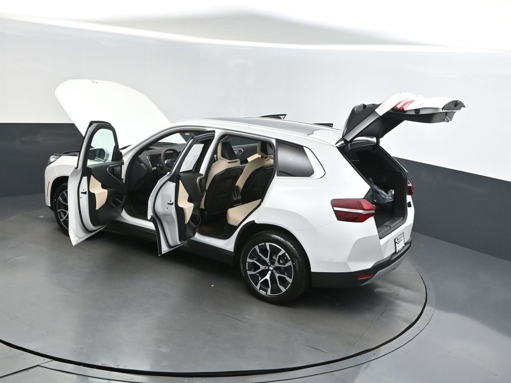 2025 Mineral White Metallic BMW X3 30 xDrive AWD SUV