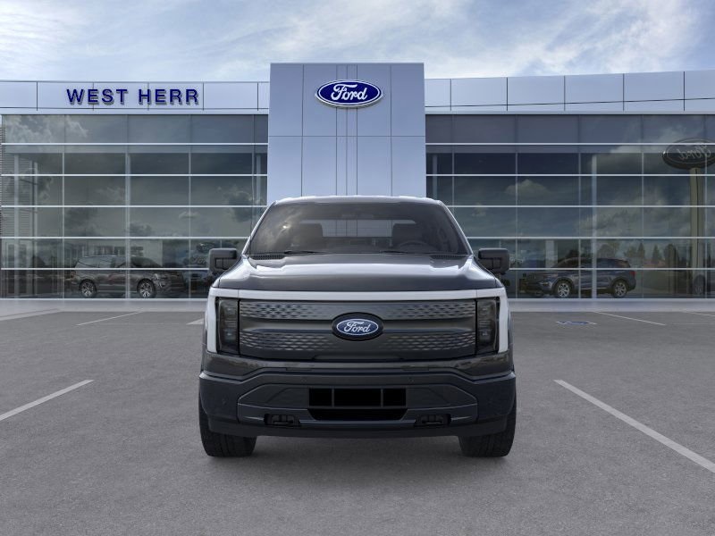 2025 Ford F-150 Lightning photo 4