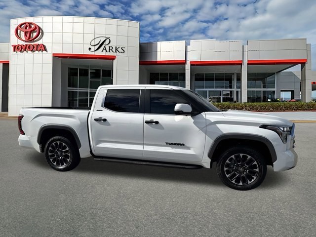 2025 Toyota Tundra Limited's photo