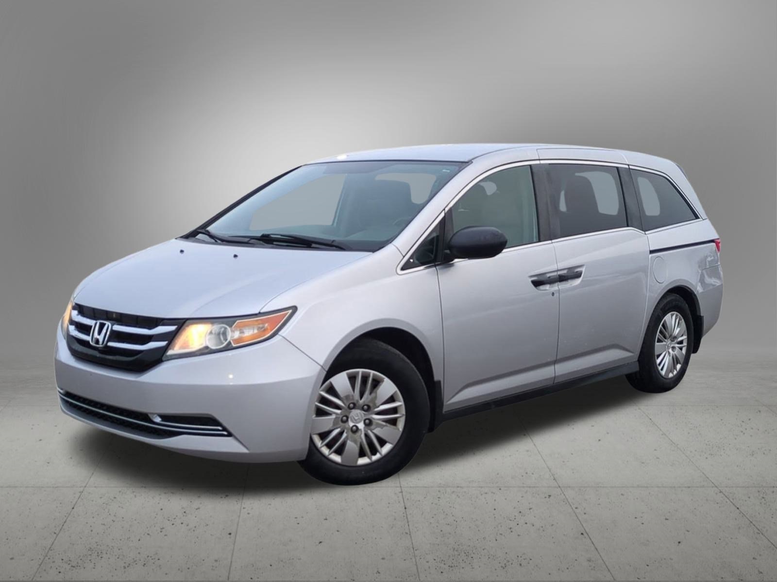 2014 Honda Odyssey LX's photo