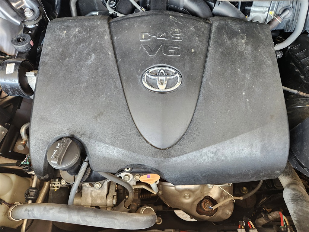 2019 Toyota Sienna LE photo 26