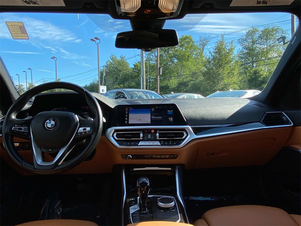 2022 Mineral White Metallic BMW 3 Series 330i xDrive AWD Sedan