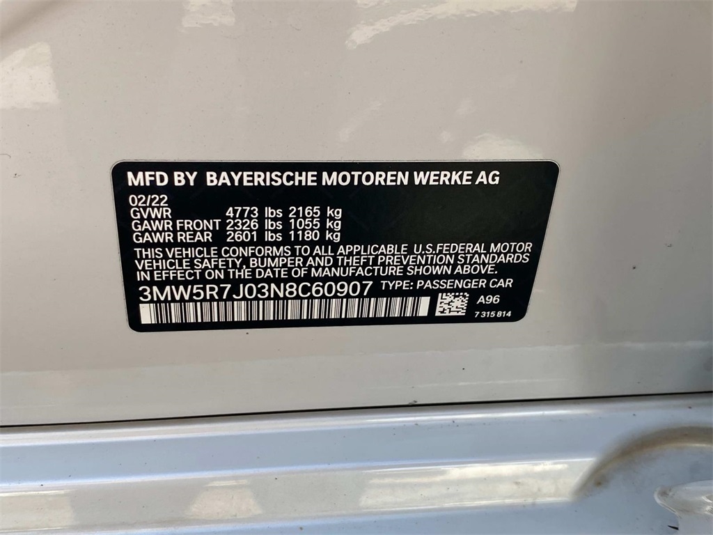 2022 Mineral White Metallic BMW 3 Series 330i xDrive AWD Sedan