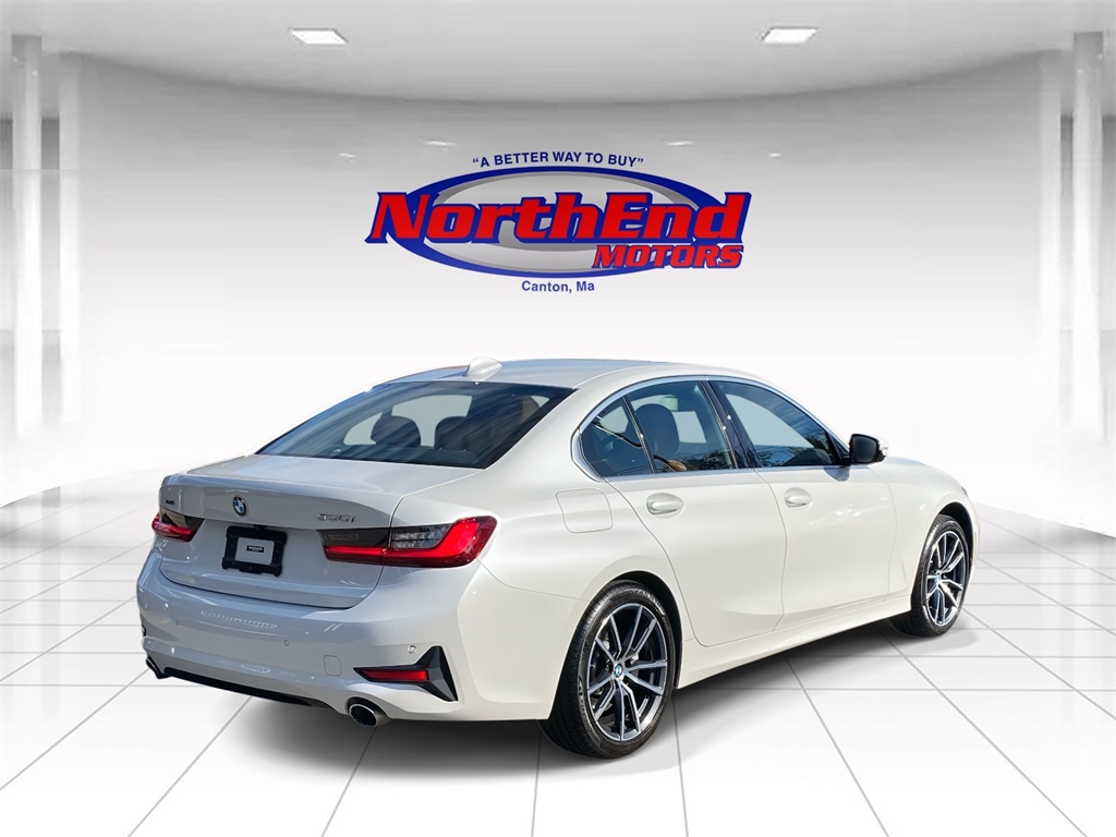 2022 Mineral White Metallic BMW 3 Series 330i xDrive AWD Sedan