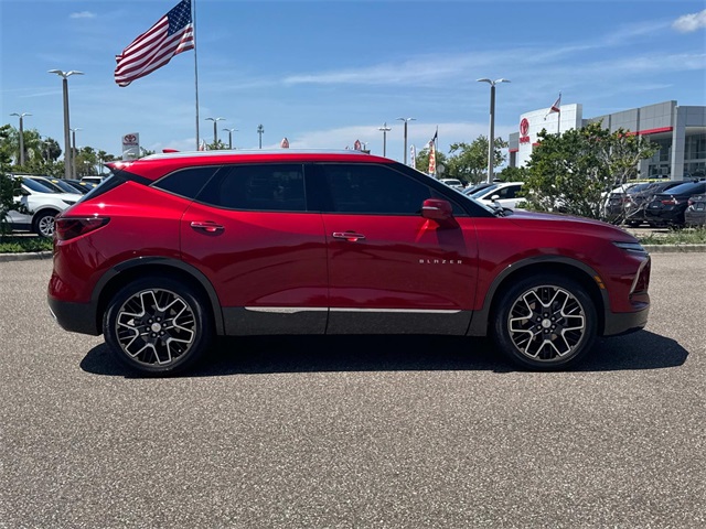 2024 Chevrolet Blazer Premier photo 2