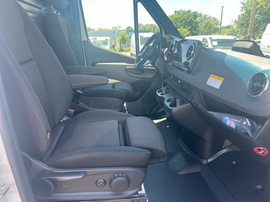 New 2025 Mercedes-Benz Sprinter 4500 High Roof DRW RWD Empty Cargo Van for sale #MV1564 - photo 20