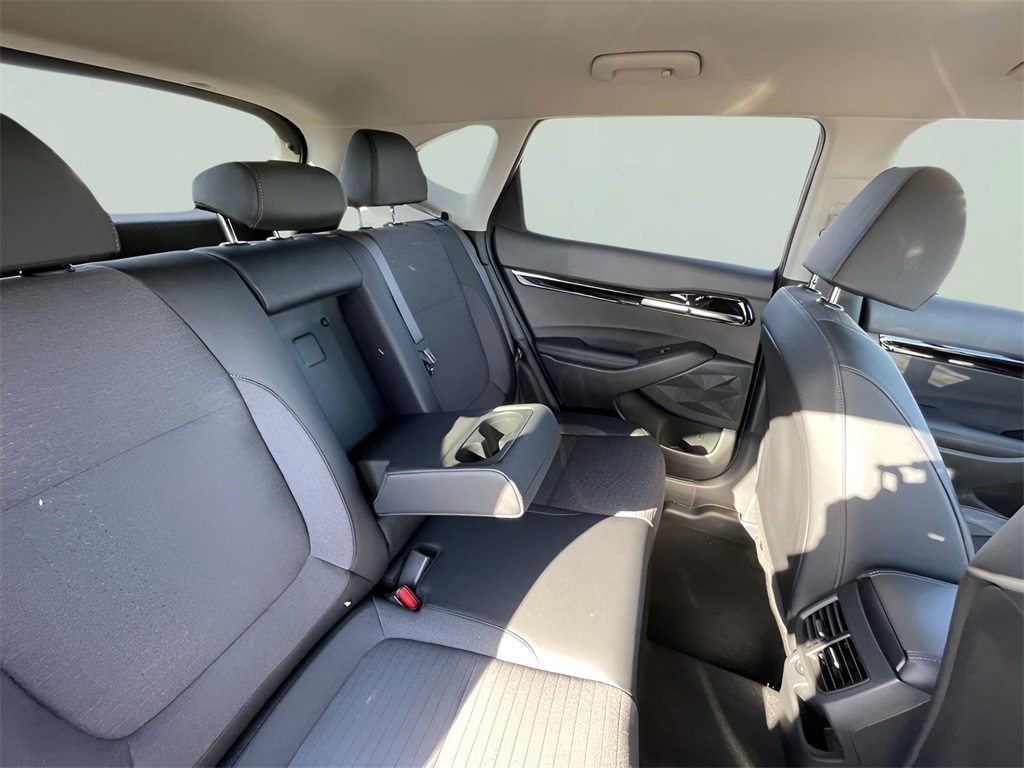 2020 Nissan Altima 2.5 S photo 2