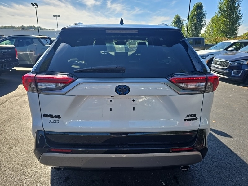 2023 Toyota RAV4 Hybrid XSE photo 3