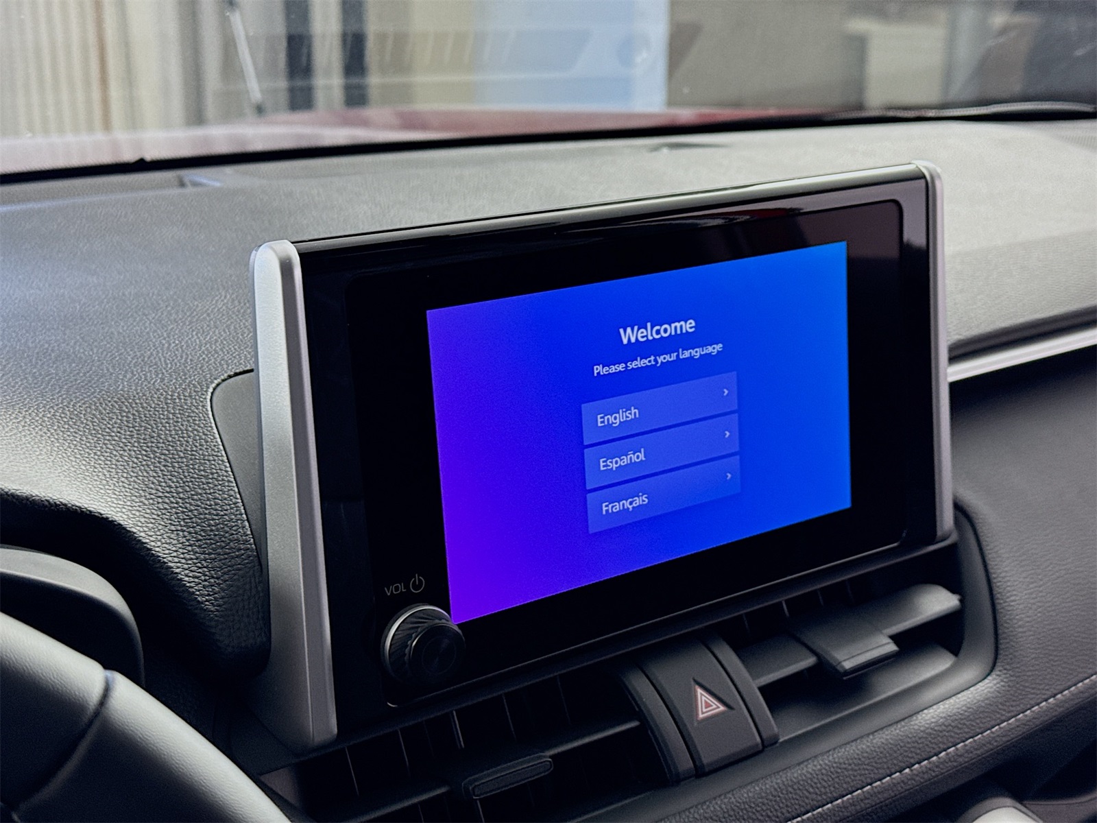2025 Toyota RAV4 Hybrid XLE photo 6