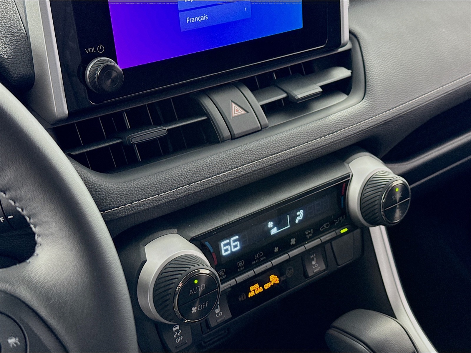 2025 Toyota RAV4 Hybrid XLE photo 7