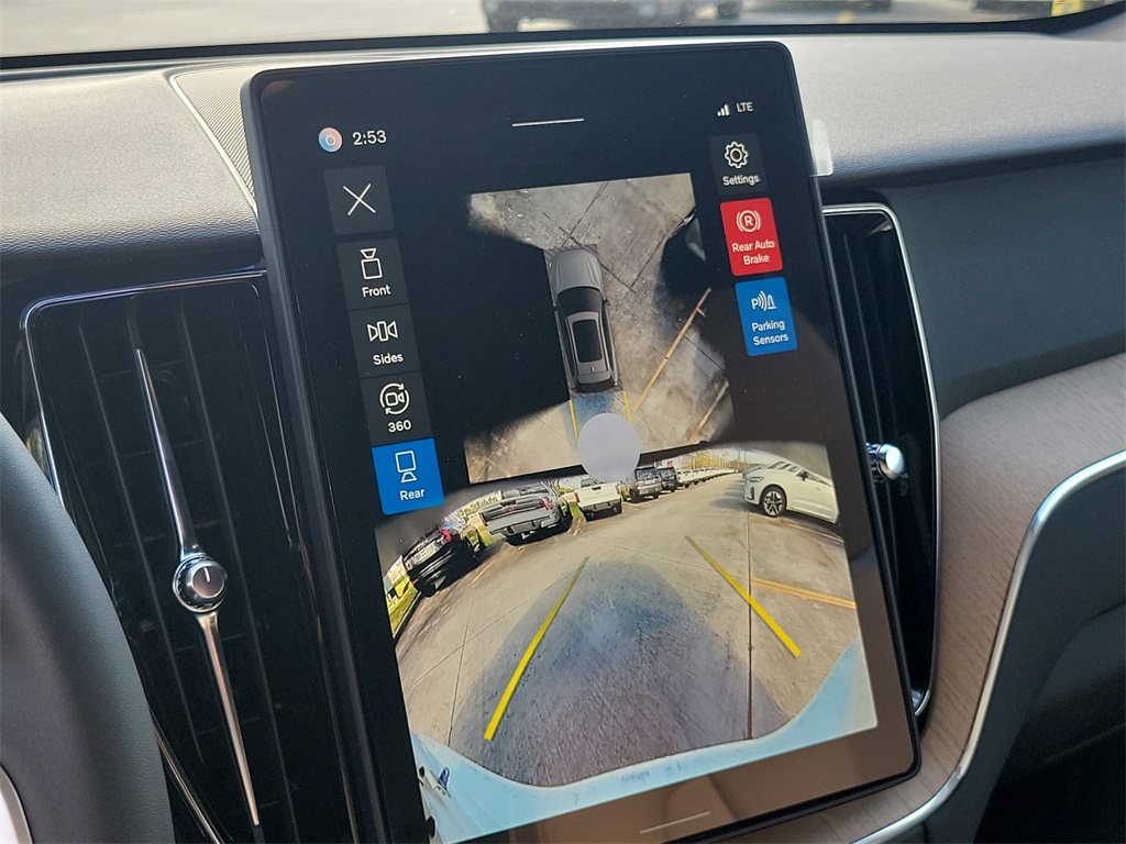 new 2026 Volvo XC60 car, priced at $58,015