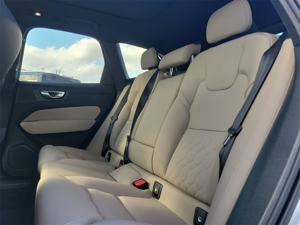 new 2026 Volvo XC60 car, priced at $58,015