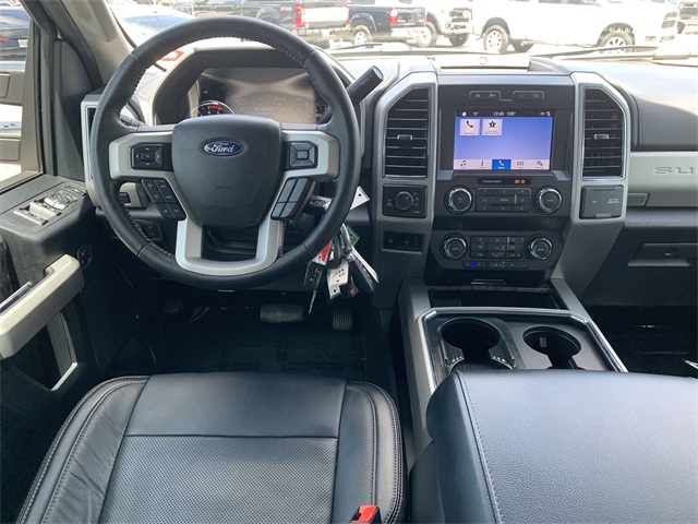 2019 Oxford White Ford Super Duty F-250 SRW Lariat 4X4 Truck