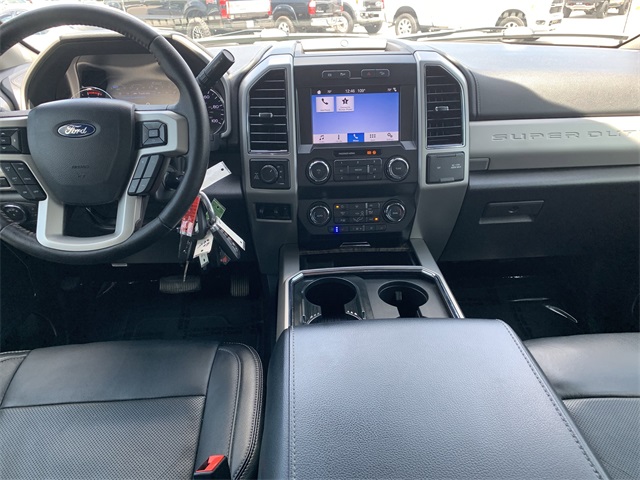 2019 Oxford White Ford Super Duty F-250 SRW Lariat 4X4 Truck