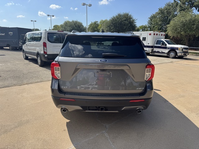 2022 Ford Explorer XLT photo 2