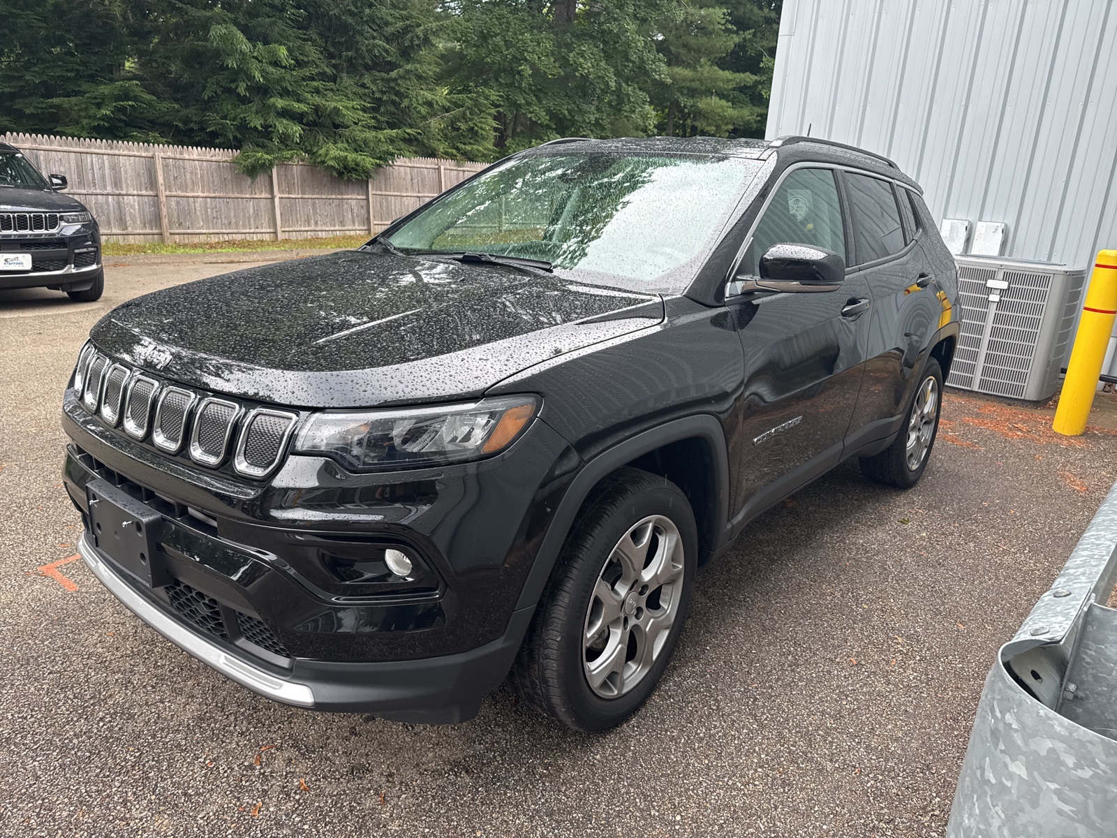 2022 Diamond Black Crystal Pearlcoat Jeep Compass Limited 4X4 SUV