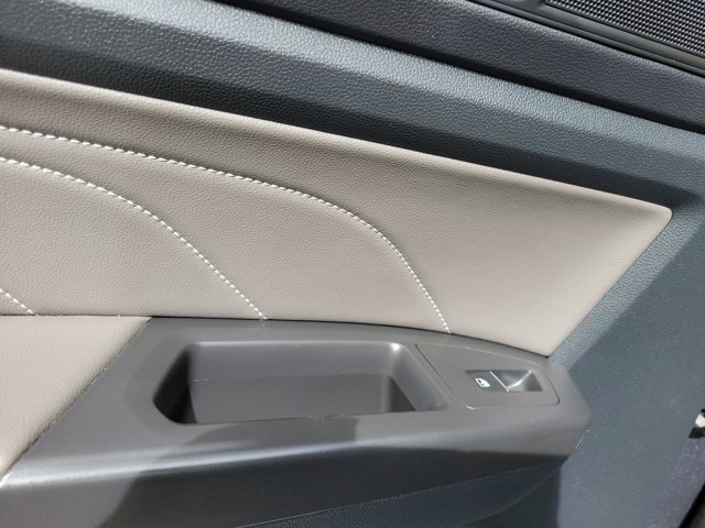 2022 Gray Volkswagen Atlas 3.6L V6 SE w/Technology AWD SUV