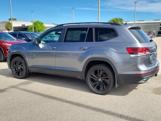 2022 Gray Volkswagen Atlas 3.6L V6 SE w/Technology AWD SUV