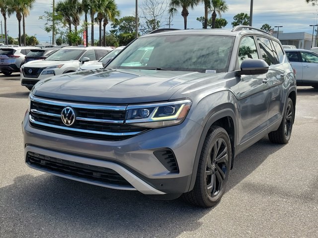 2022 Gray Volkswagen Atlas 3.6L V6 SE w/Technology AWD SUV