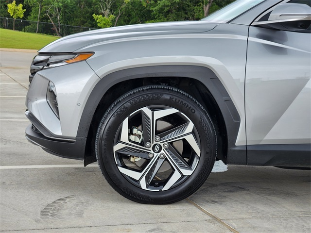 2022 Shimmering Silver Hyundai Tucson Limited FWD SUV