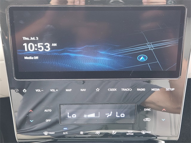 2022 Shimmering Silver Hyundai Tucson Limited FWD SUV