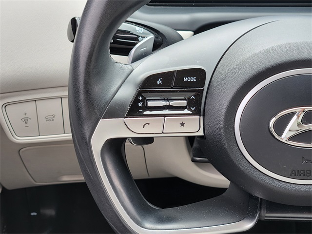 2022 Shimmering Silver Hyundai Tucson Limited FWD SUV