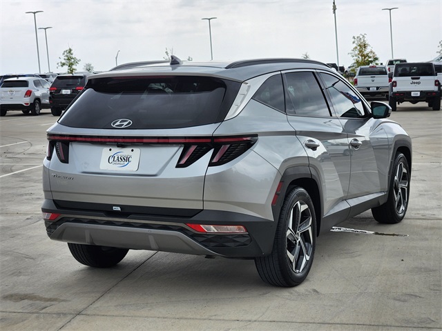 2022 Shimmering Silver Hyundai Tucson Limited FWD SUV