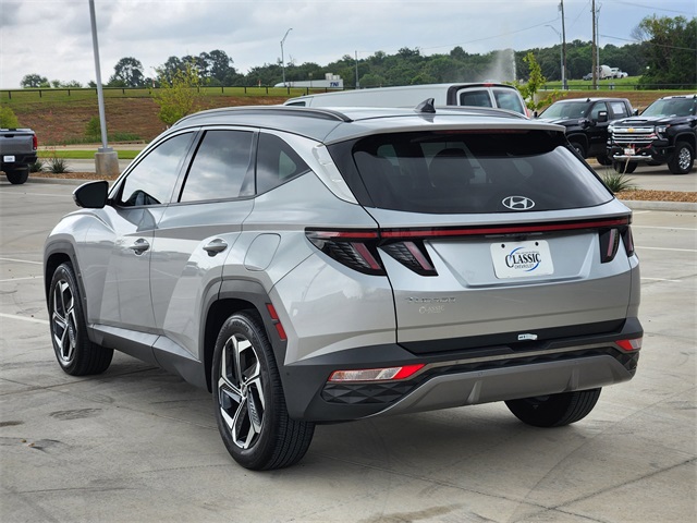 2022 Shimmering Silver Hyundai Tucson Limited FWD SUV