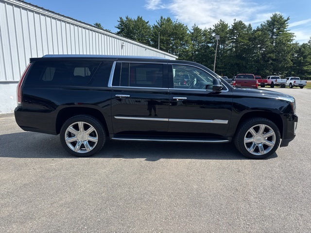 2018 Cadillac Escalade ESV Luxury photo 5