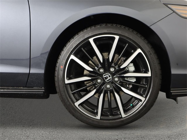 New 2025 Honda Accord Hybrid Sedan