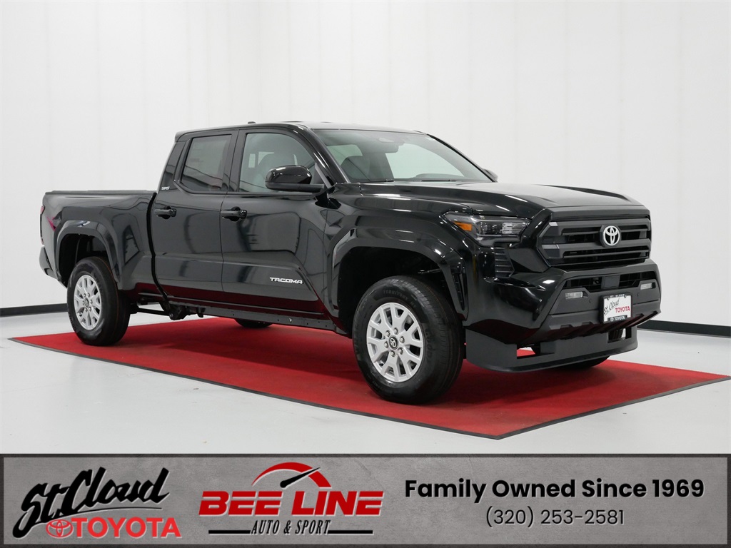 2025 Toyota Tacoma SR5's photo