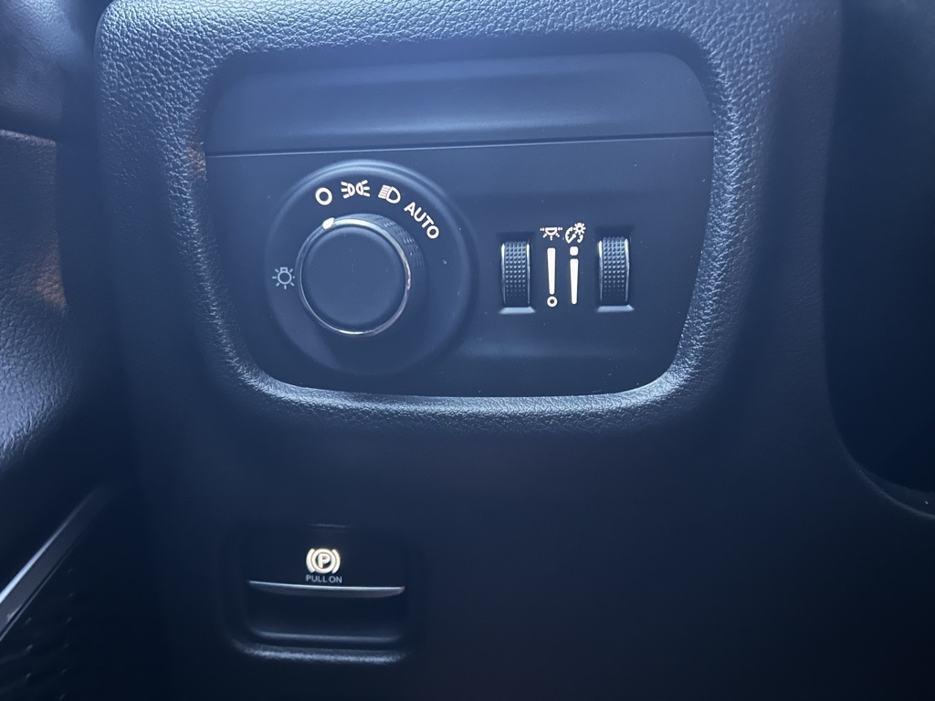 used 2021 Jeep Grand Cherokee L car, priced at $26,232