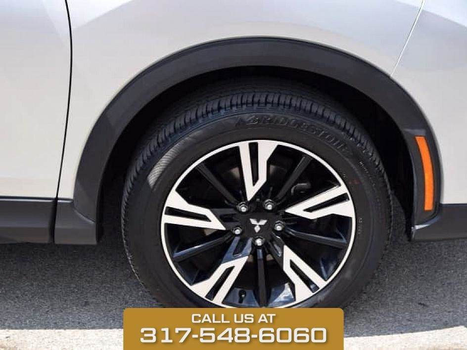 2024 Silver Mitsubishi Eclipse Cross SE 4X4 SUV