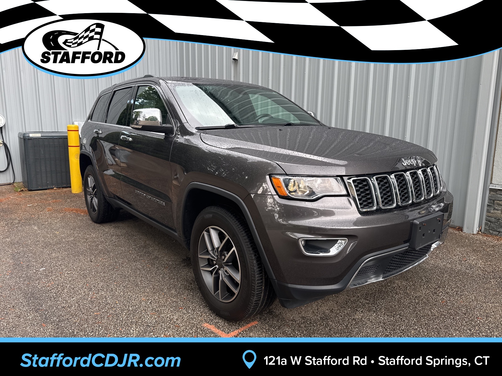 2021 Granite Crystal Metallic Clearcoat Jeep Grand Cherokee Limited 4X4 SUV