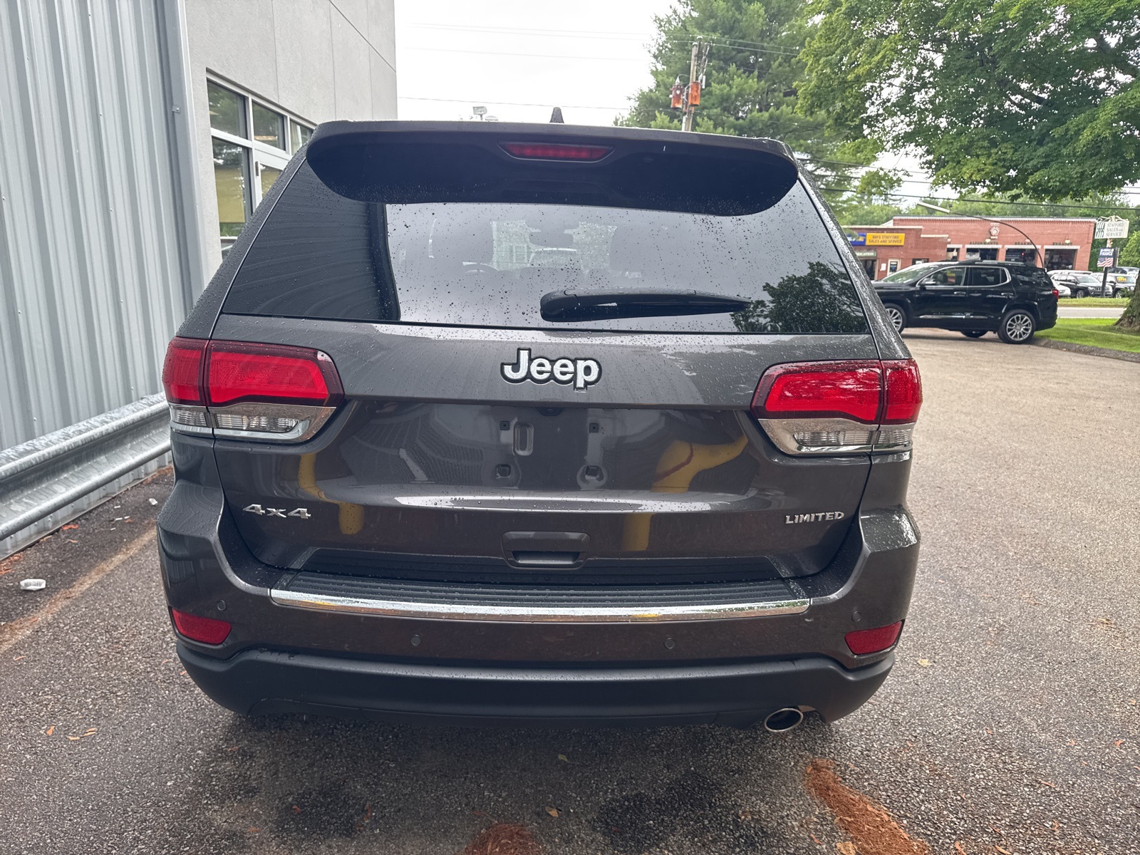 2021 Granite Crystal Metallic Clearcoat Jeep Grand Cherokee Limited 4X4 SUV