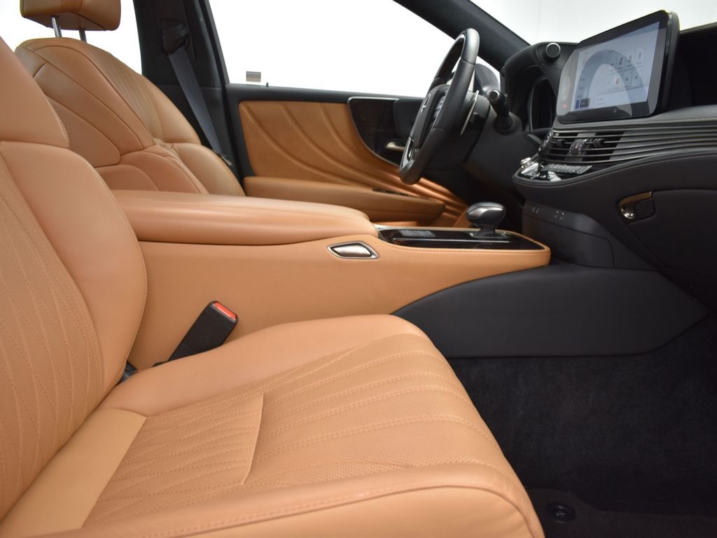 2023 White Pearl Lexus LS 500 Base RWD Sedan
