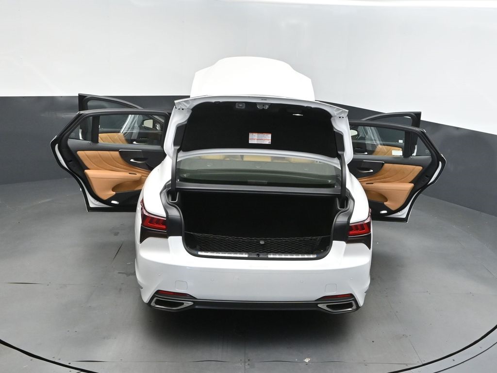 2023 White Pearl Lexus LS 500 Base RWD Sedan