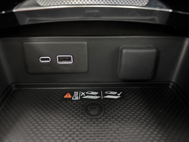 used 2024 Buick Envision car, priced at $39,989