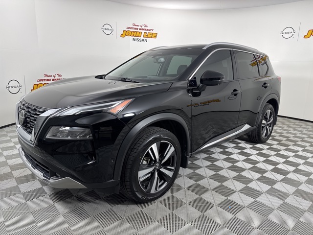 2021 Super Black Nissan Rogue Platinum SUV