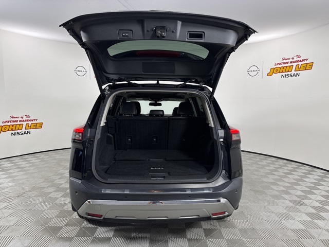 2021 Super Black Nissan Rogue Platinum FWD SUV