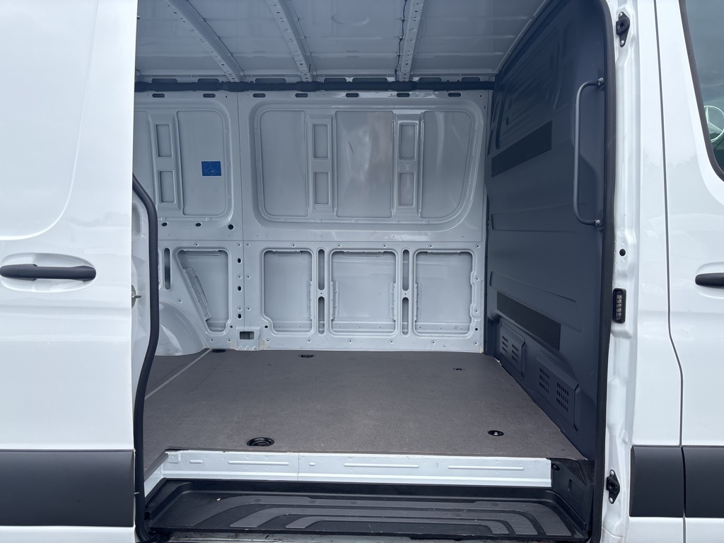 Used 2023 Mercedes-Benz Sprinter 2500 - photo 21